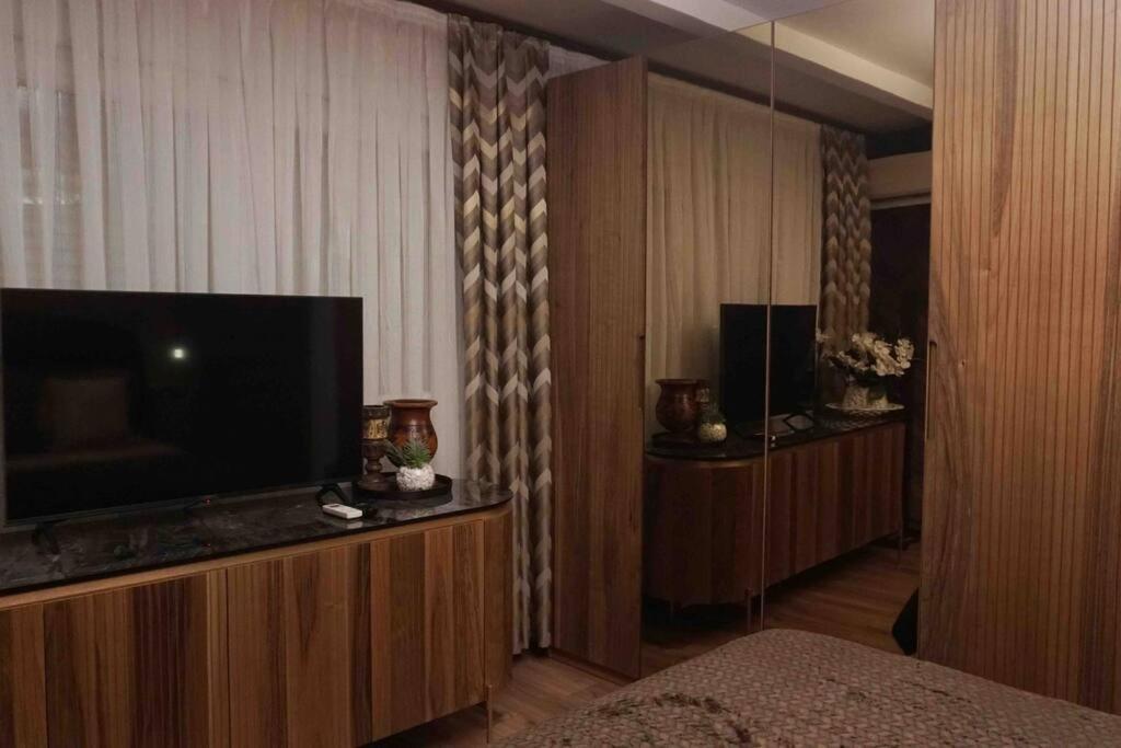 New Luxury 3-Bedroom Apartment Сеговия Екстериор снимка